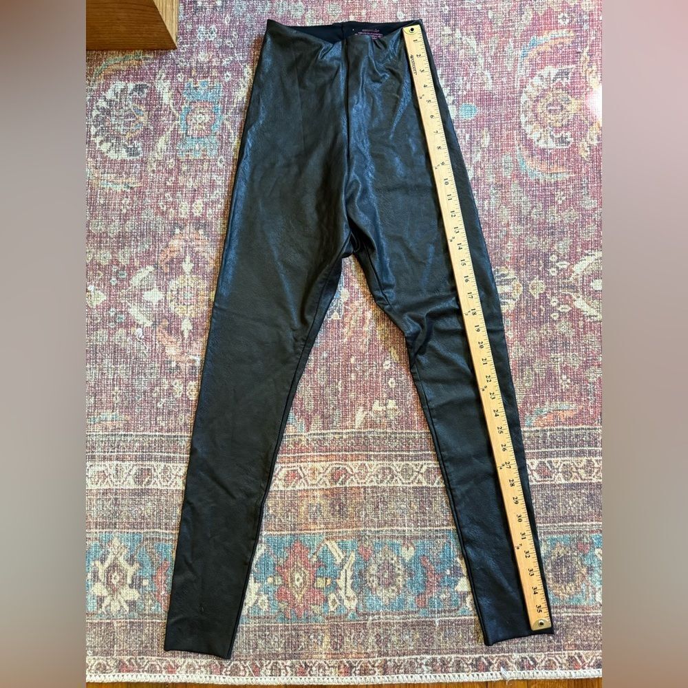 Commando Women’s Small Black faux leather leggings - Picture 2 of 7